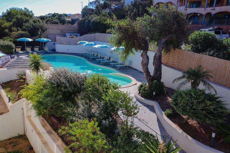Hotel Blumarea, BW Signature Collection - Havuz