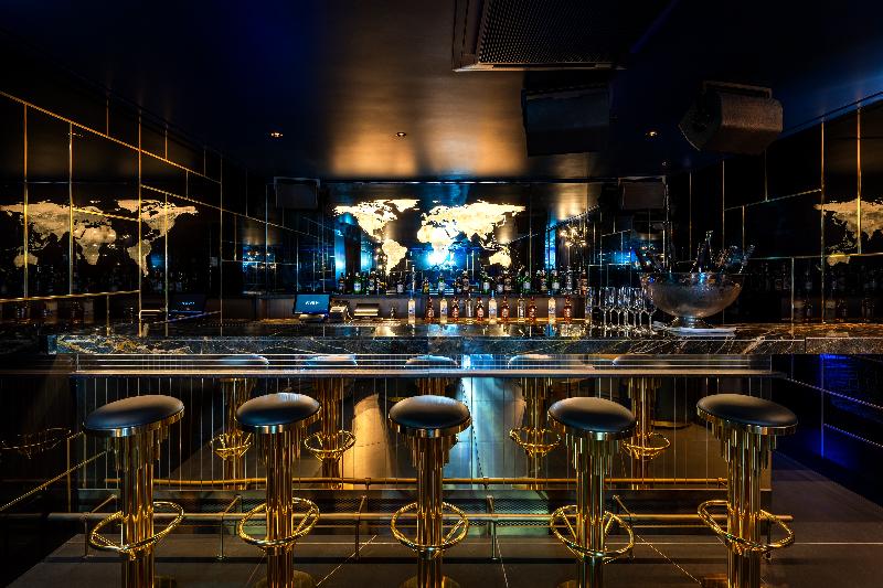 FIVE ZURICH - Bar
