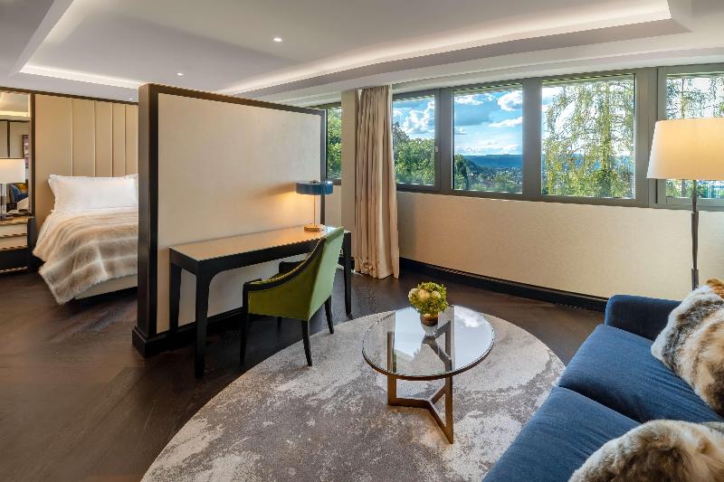 FIVE ZURICH - Oda