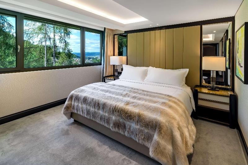 FIVE ZURICH - Oda