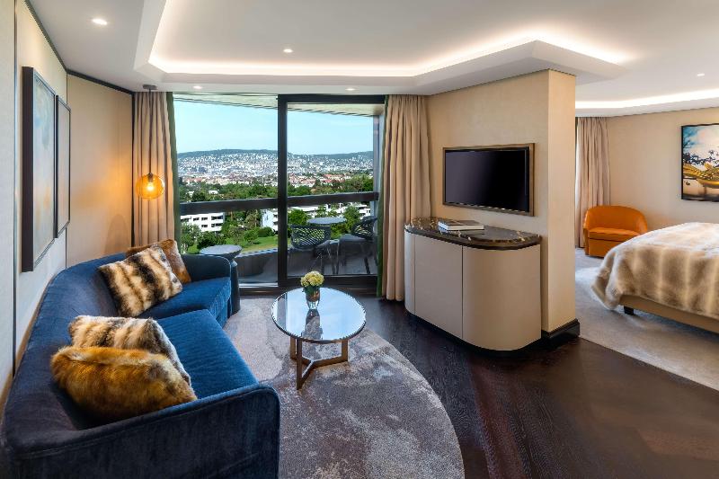FIVE ZURICH - Oda