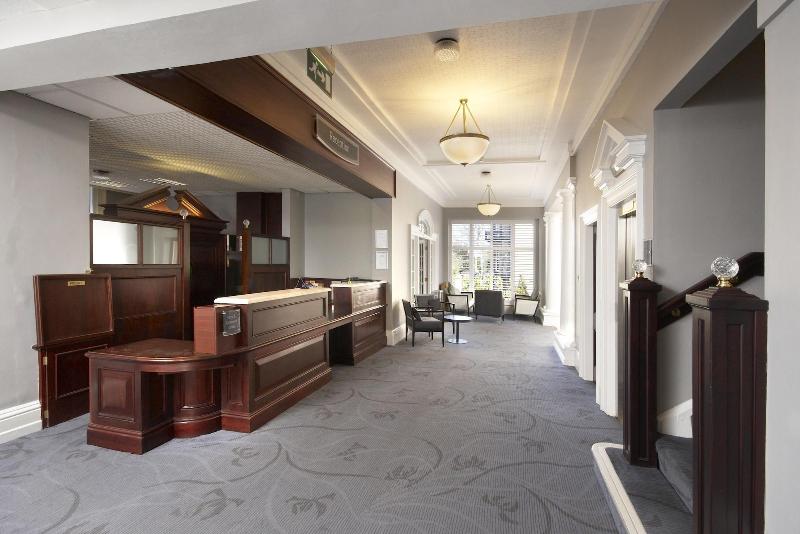 Caledonian New Southlands Hotel - Lobi