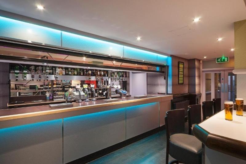The Seafront Hotel - Bar