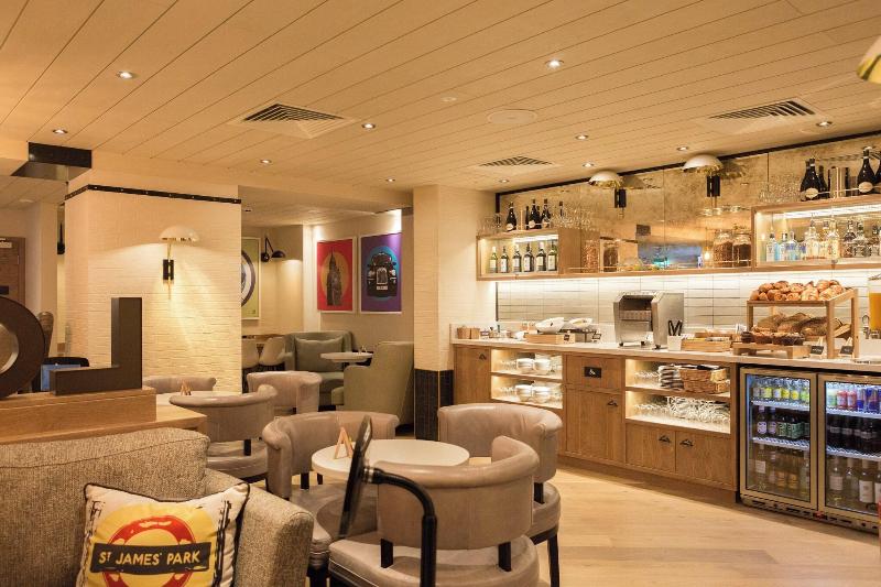 hub by Premier Inn LON Westminster, St James’ Park - Bar