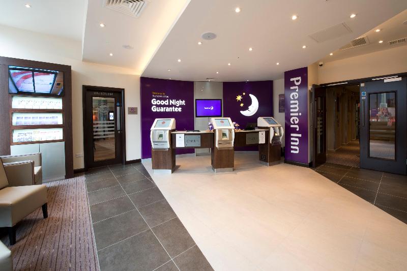 Premier Inn Bristol Cc - Lewins Mead - Lobi