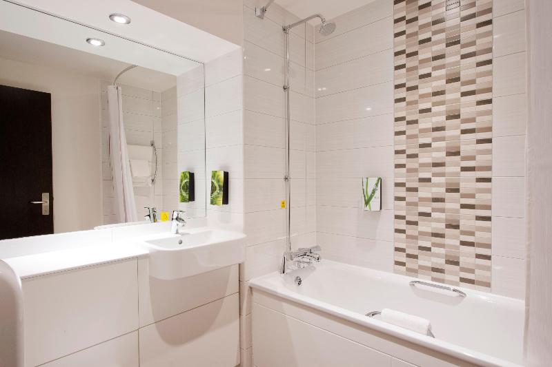 Premier Inn Bristol Cc - Lewins Mead - Oda