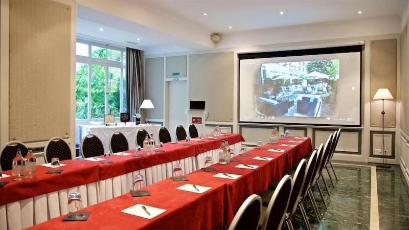 Carlton Lausanne SA - Toplantı