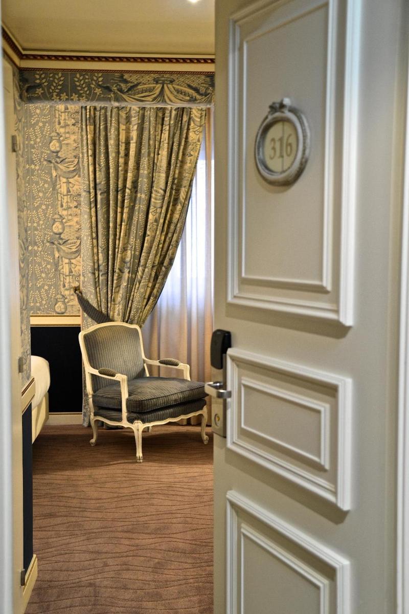 Carlton Lausanne SA - Genel