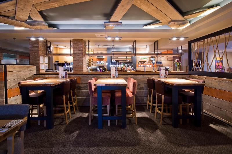 Premier Inn Ware - Restoran