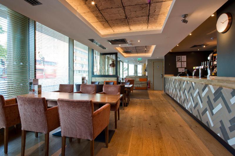 Premier Inn London Woolwich Royal Arsenal - Restoran