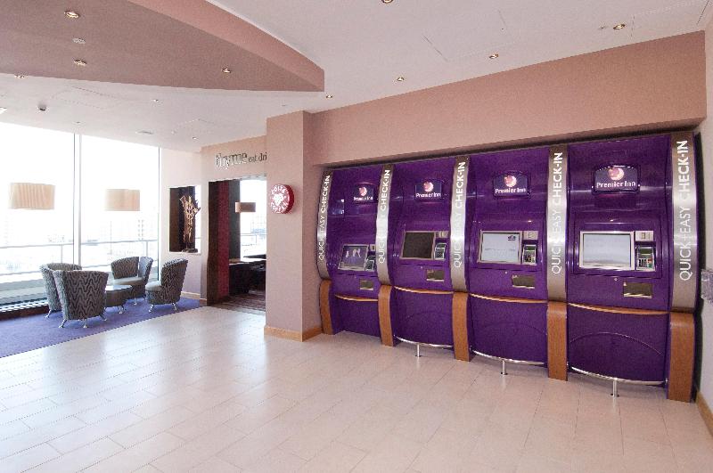 Premier Inn London Stratford - Lobi