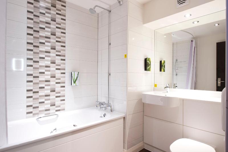 Premier Inn Edinburgh Cc York Pl/St James Quarter - Oda