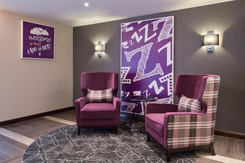 Premier Inn Minehead - Bar
