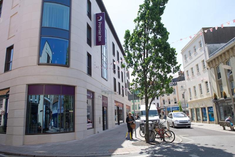Premier Inn Jersey Charing Cross - Genel