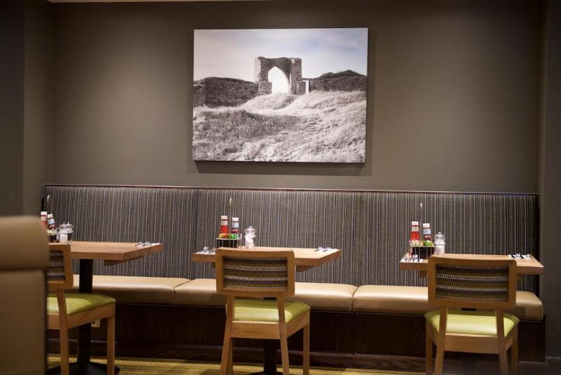 Premier Inn Jersey Charing Cross - Restoran
