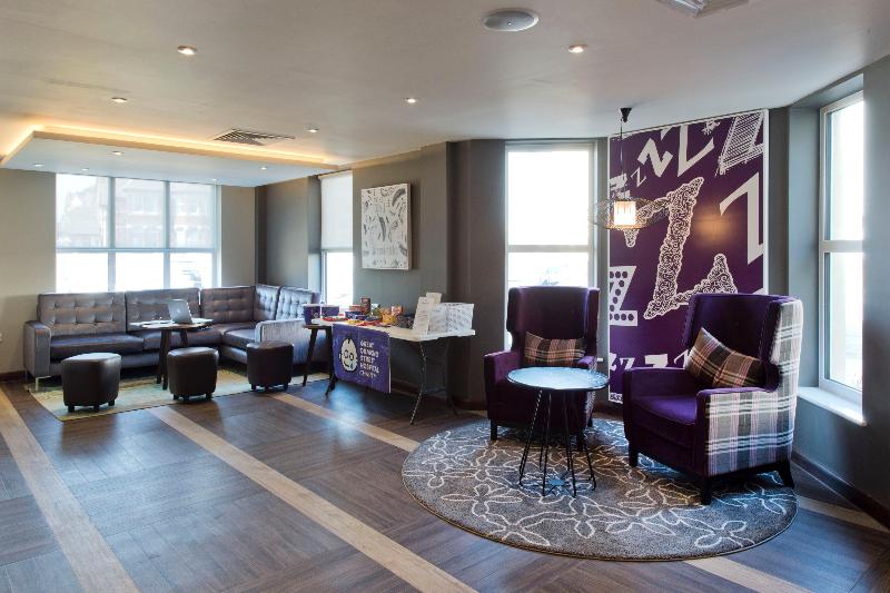 Premier Inn Bridlington Seafront - Lobi