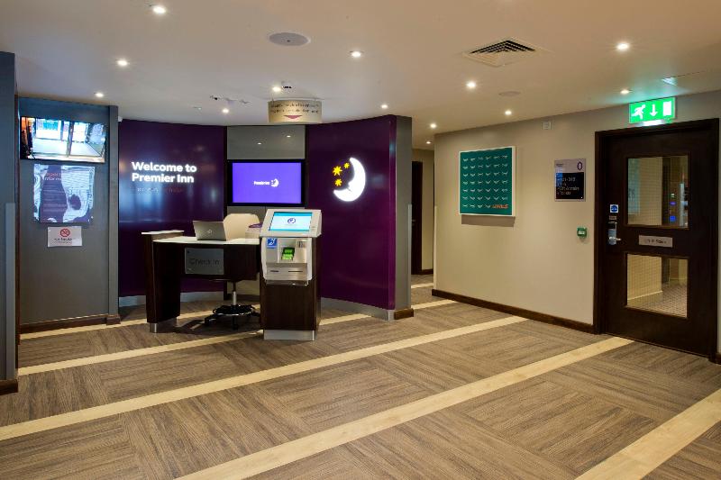 Premier Inn Letchworth Garden City - Lobi