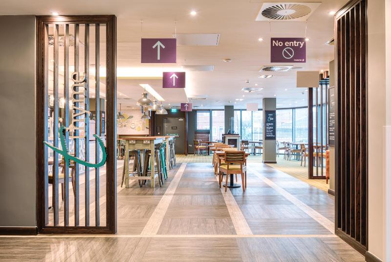 Premier Inn Wokingham Town Centre - Restoran