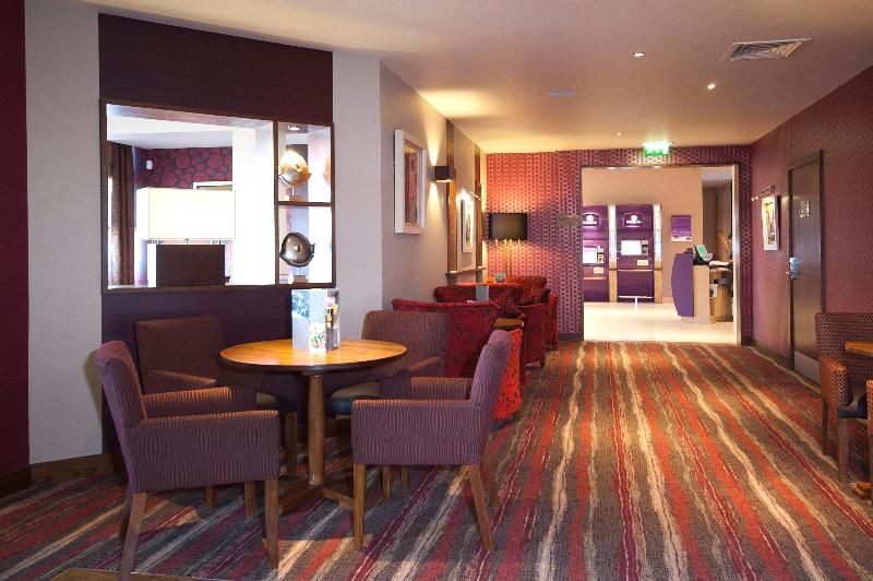 Premier Inn Edinburgh Park - Airport - Bar