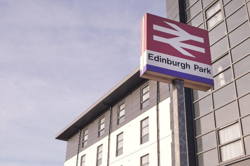 Premier Inn Edinburgh Park - Airport - Genel