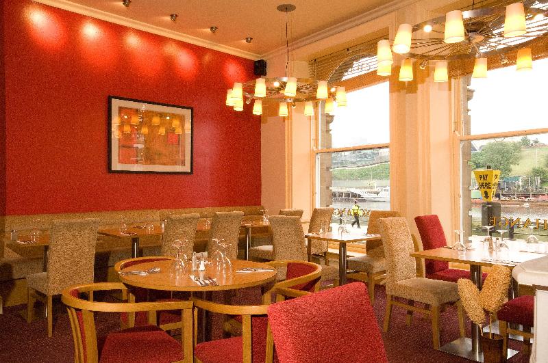 Premier Inn Newcastle City Centre - Quayside - Restoran