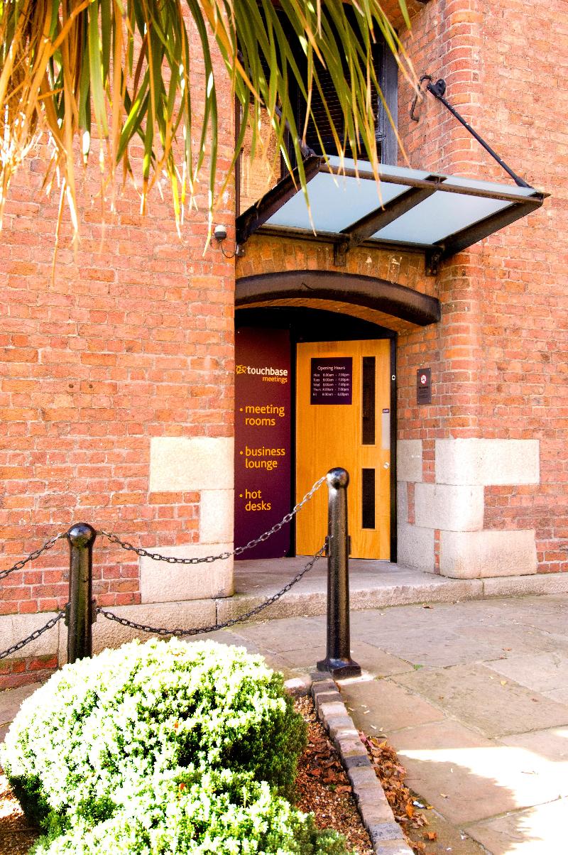 Premier Inn Liverpool City - Albert Dock - Genel