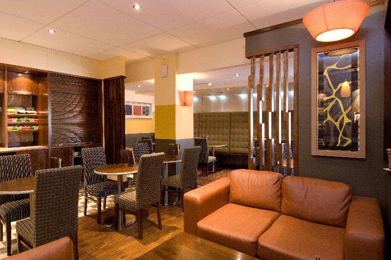 Premier Inn Coventry City Centre - Belgrade Plaza - Bar