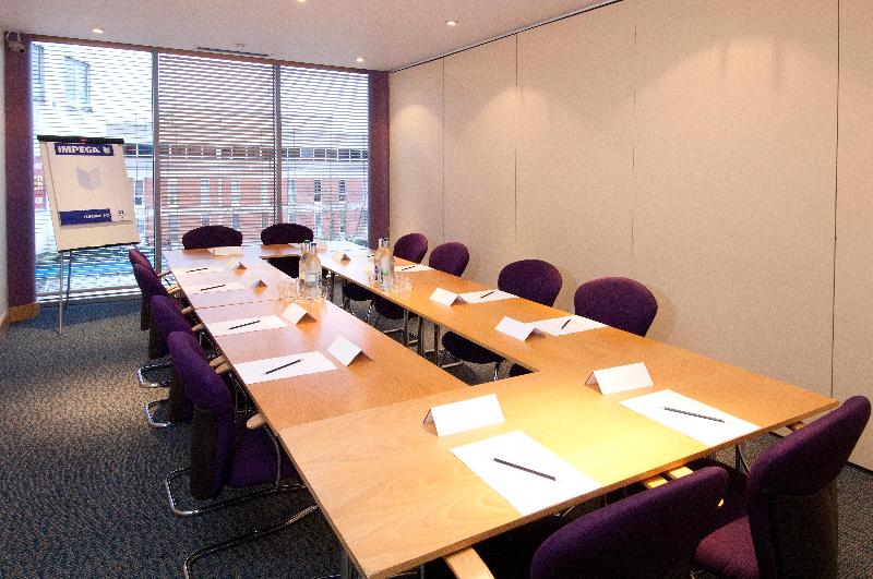 Premier Inn Sheffield City Centre Angel St - Toplantı