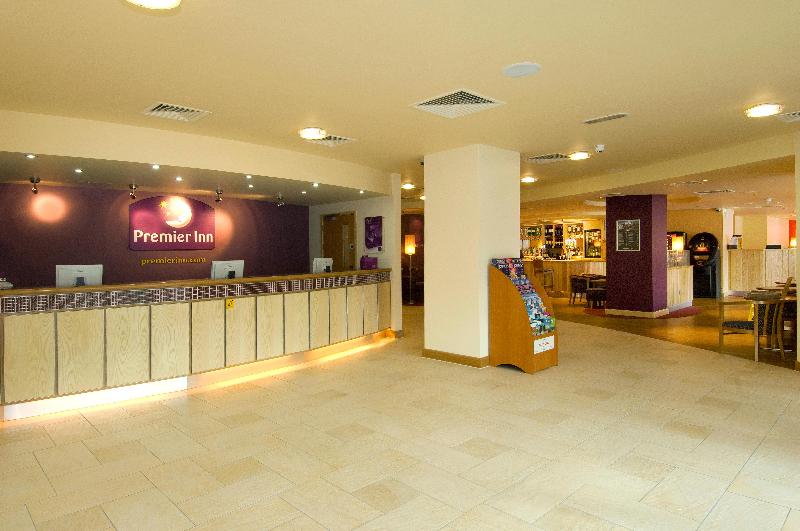 Premier Inn Leicester City Centre - Train Station - Lobi