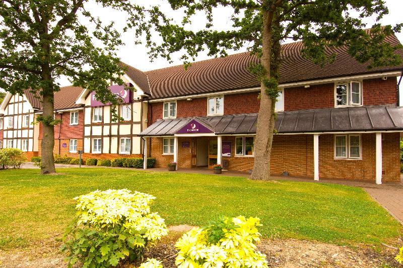 Premier Inn London Gatwick Airport East - Genel