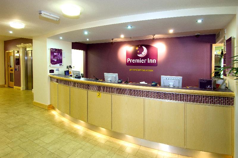 Premier Inn Torquay Seafront - Lobi