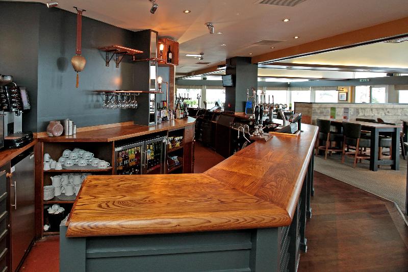 Premier Inn Torquay Seafront - Restoran