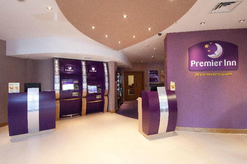 Premier Inn Exeter Central St Davids - Lobi