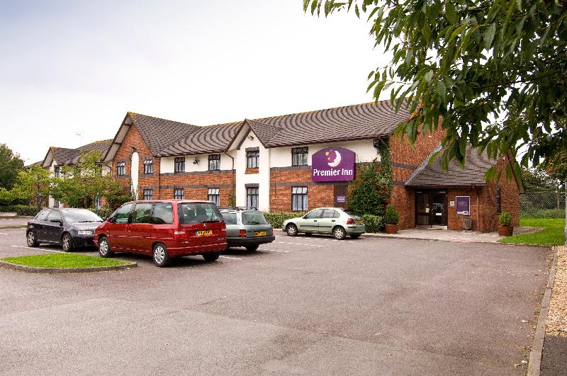 Premier Inn Taunton East - Genel