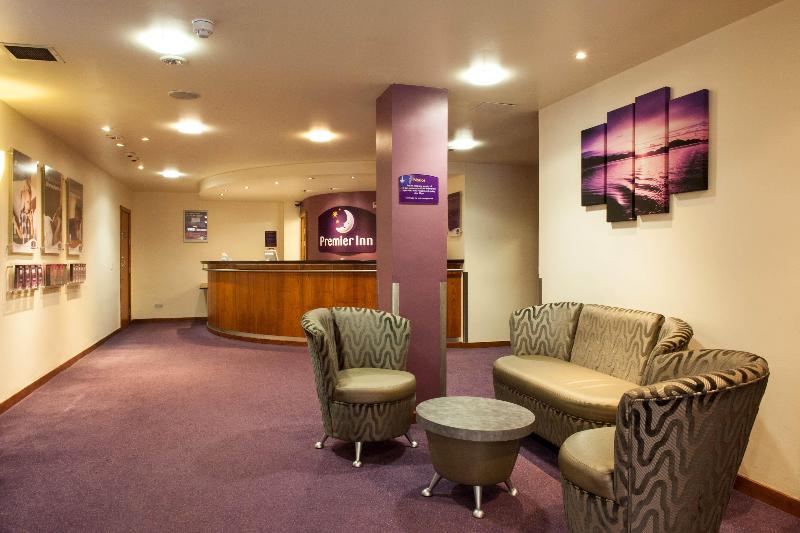 Premier Inn Swansea City Centre - Lobi