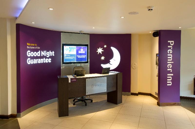 Premier Inn Stirling City Centre - Lobi