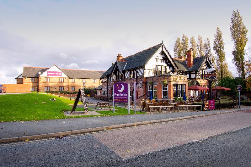 Premier Inn Warrington North East - Genel