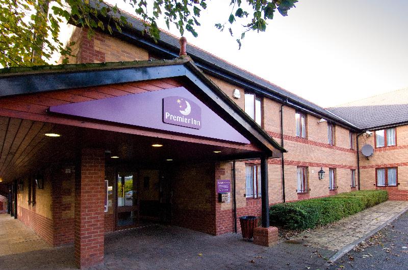Premier Inn Warrington North East - Genel