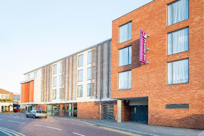 Premier Inn St Albans City Centre - Genel