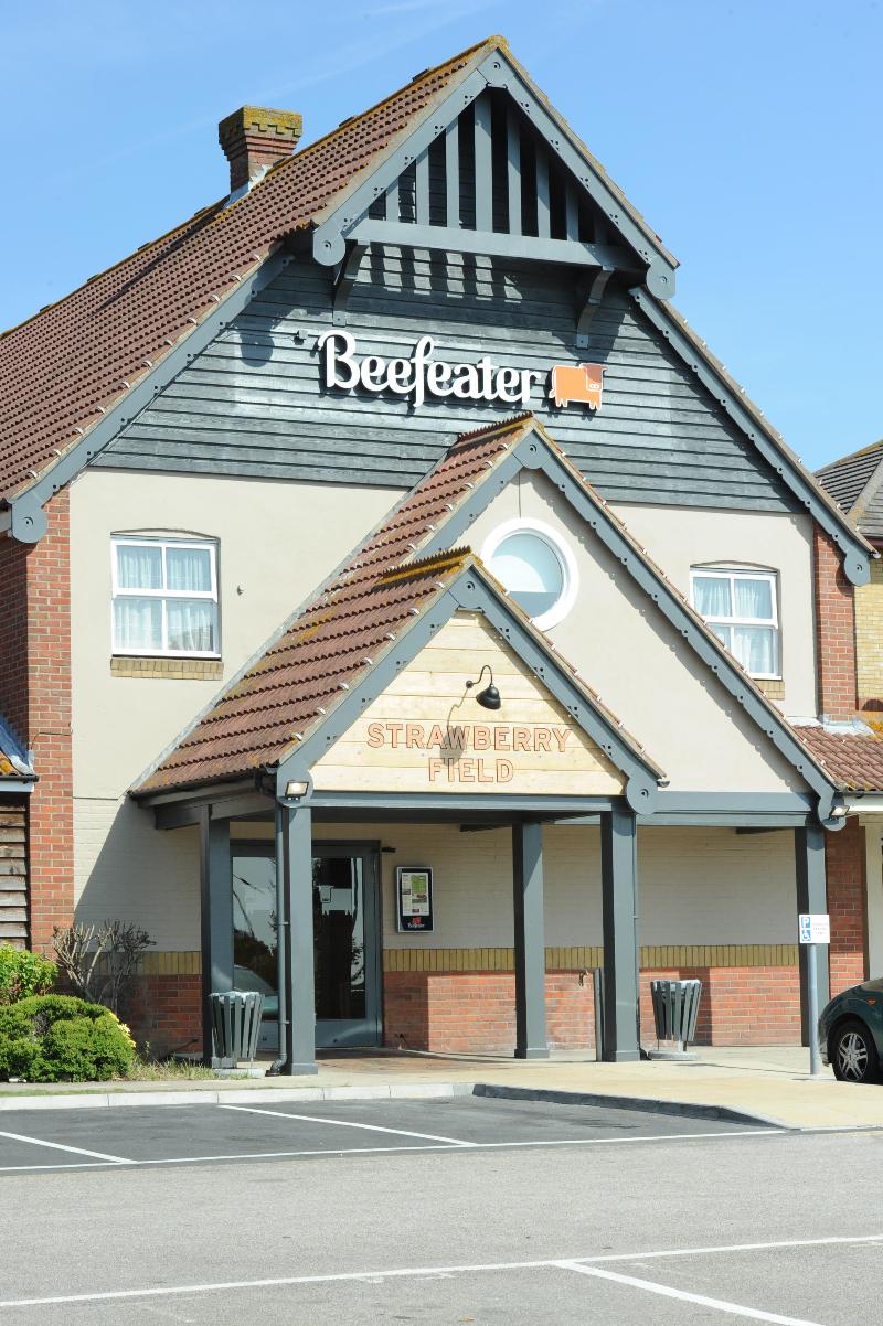 Premier Inn Southend Airport - Genel