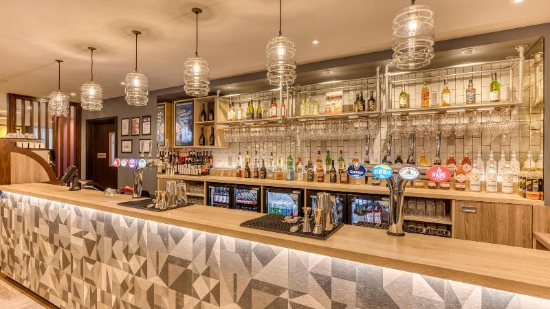 Premier Inn Cambridge City Centre - Corn Exchange - Bar