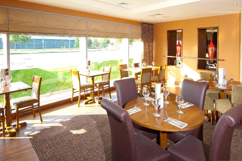Premier Inn Liverpool John Lennon Airport - Restoran