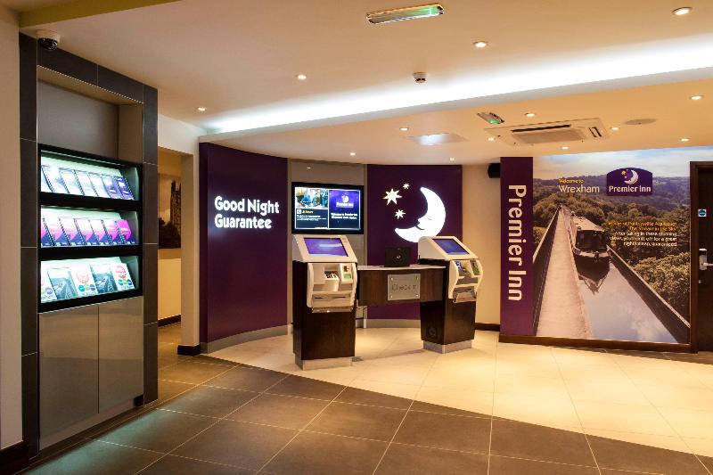 Premier Inn Wrexham City Centre - Lobi
