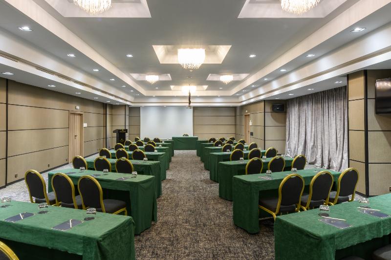 Idou Anfa - Toplantı