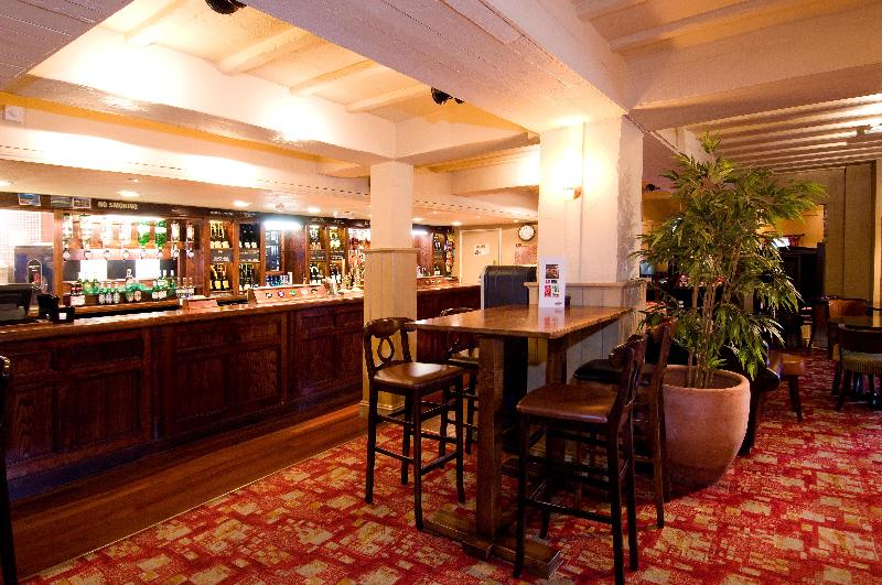 Premier Inn Christchurch - East - Restoran