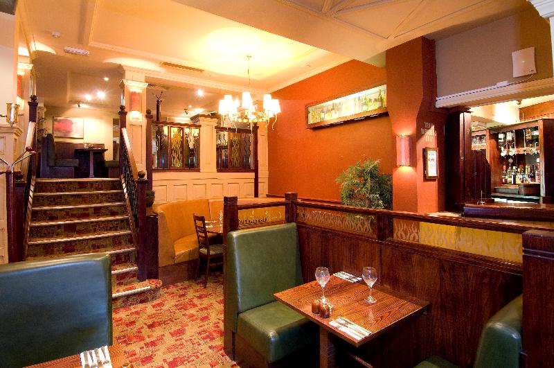 Premier Inn Christchurch - East - Restoran