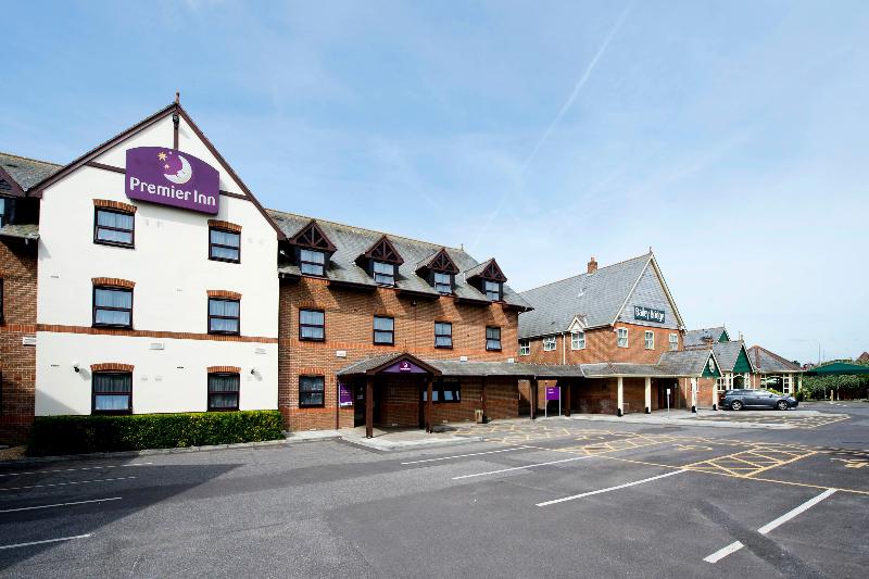 Premier Inn Christchurch West - Genel
