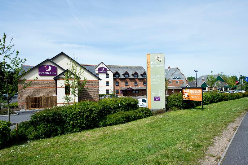 Premier Inn Christchurch West - Genel
