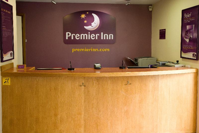 Premier Inn Epsom Central - Lobi