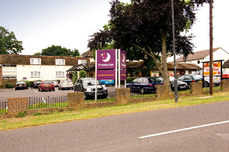 Premier Inn Gatwick Crawley - Goff's Park - Genel